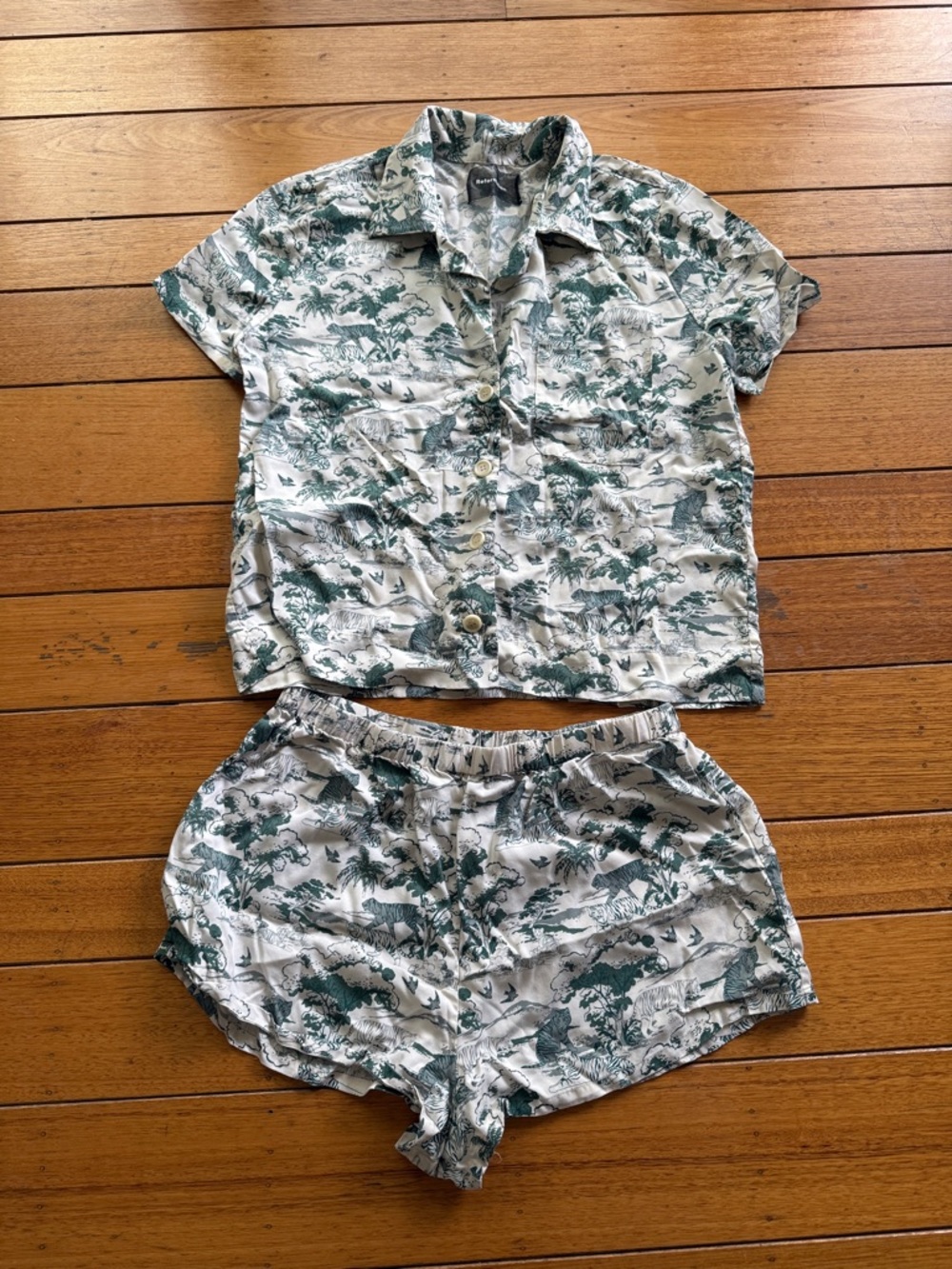 Reformation PJ Set Green & White Tropical Print Two-Piece Set.  Size Large.